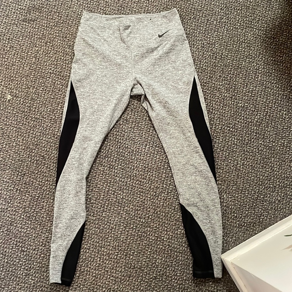 Dri fit worn once Nike leggings.
